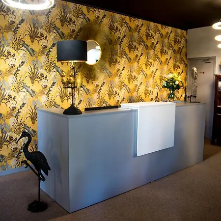 Castel Moor Hotel 2*