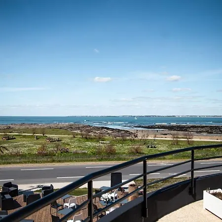 Castel Moor Hotel 2*