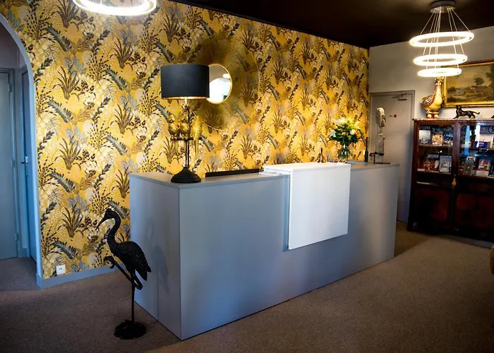 Castel Moor Hotel 2*